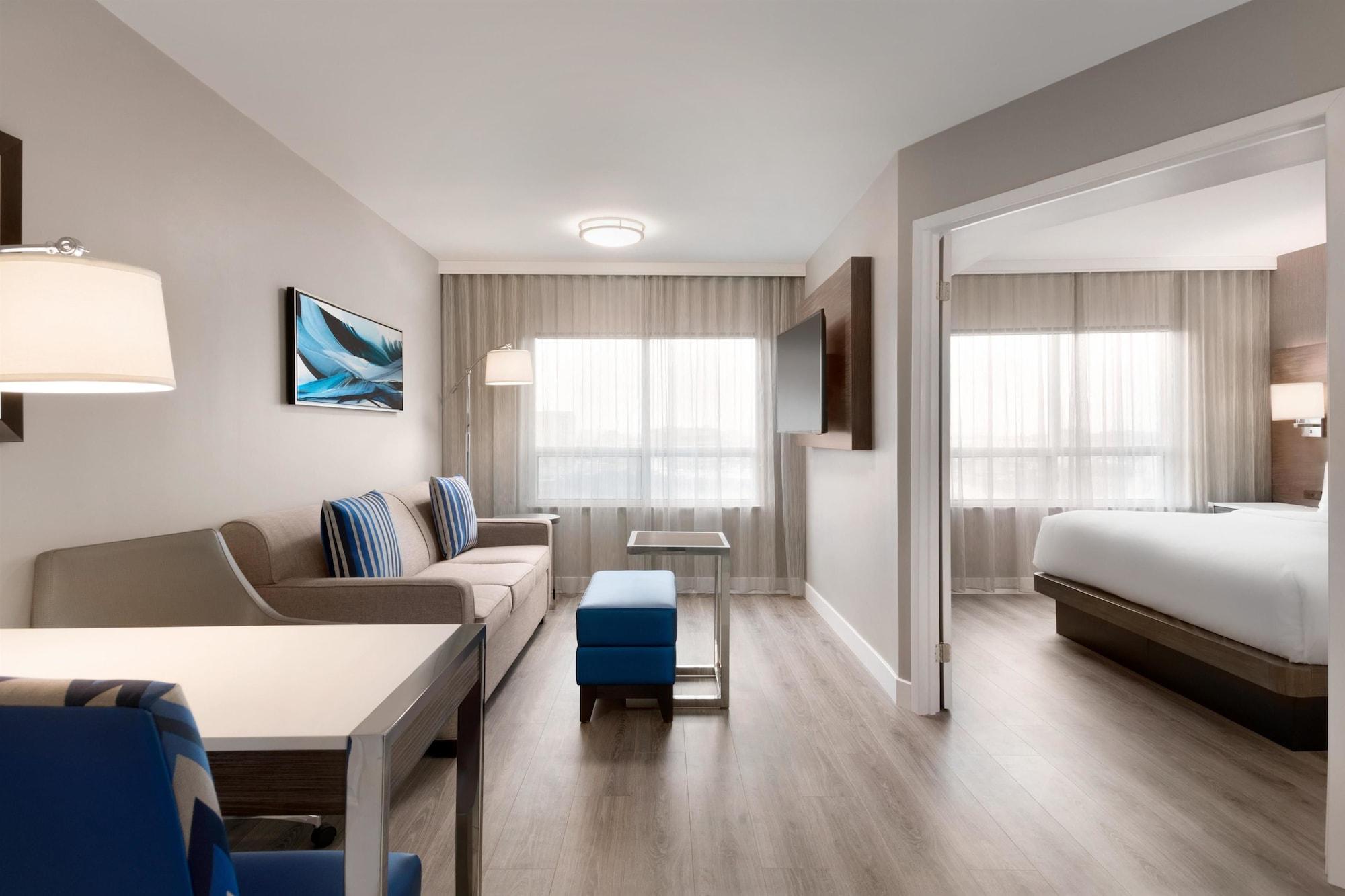 Embassy Suites By Hilton Montreal Airport Pointe-Claire Eksteriør billede