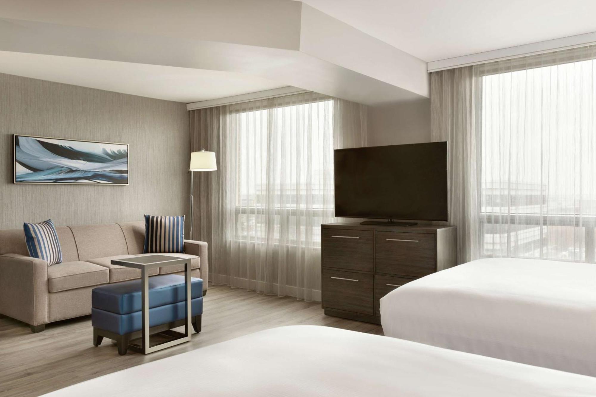 Embassy Suites By Hilton Montreal Airport Pointe-Claire Eksteriør billede